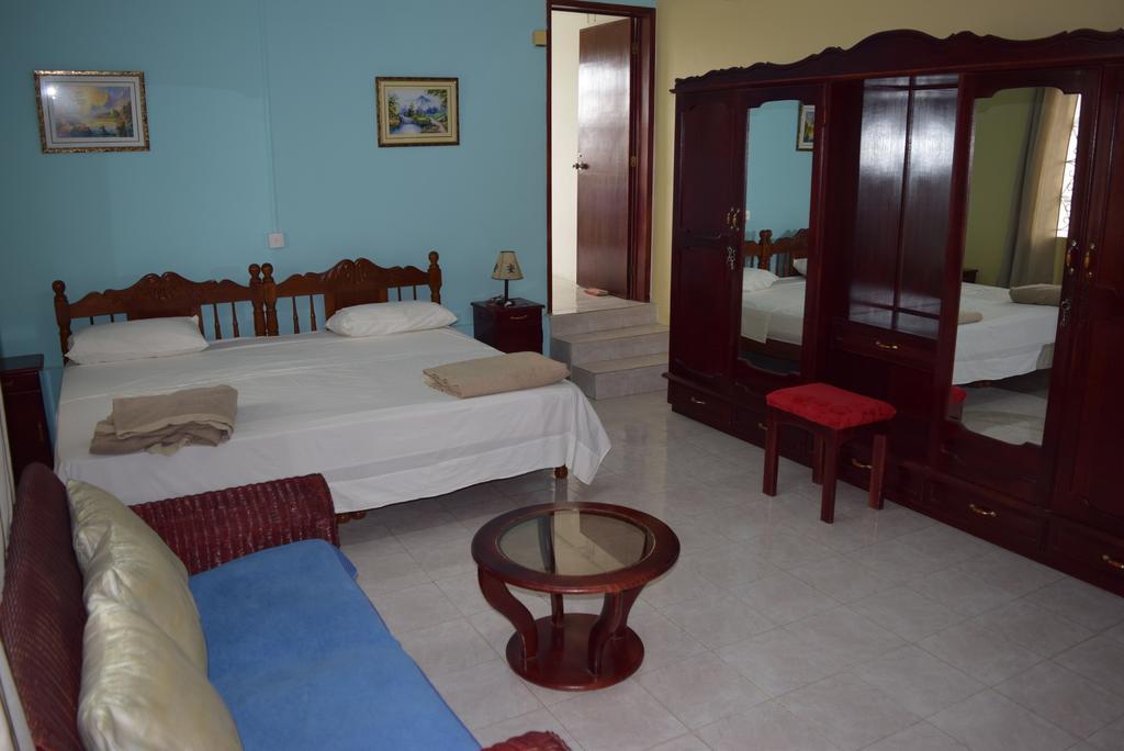 Mauri Holidays 'Budgeted Apartment' La Gaulette Room photo